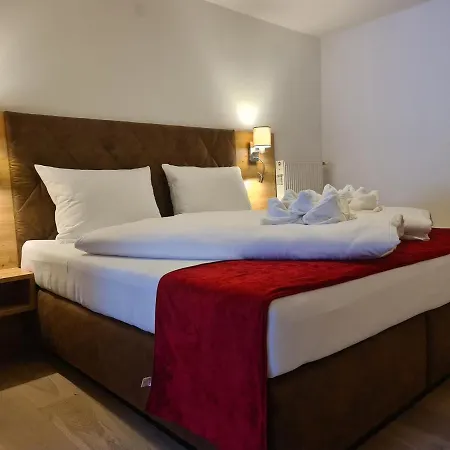 Alpenhof*** Hotel
