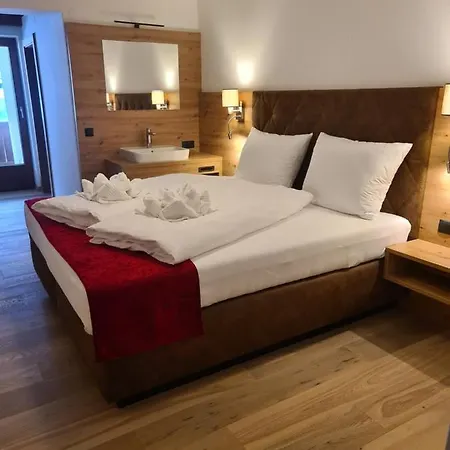 Alpenhof*** 3*