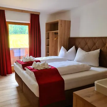Alpenhof*** Otel 3*