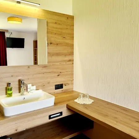 Alpenhof*** Hotel 3*