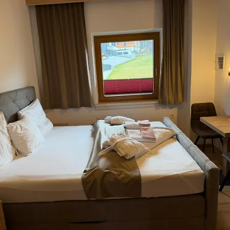 Alpenhof*** קלטנבאך