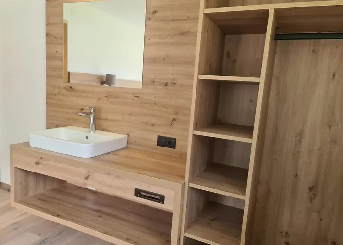 מלון Alpenhof*** קלטנבאך