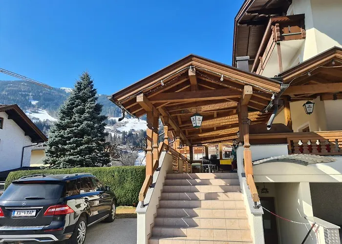 Alpenhof*** מלון 3*