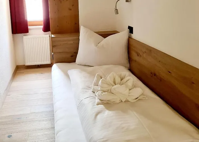 Alpenhof*** מלון 3*