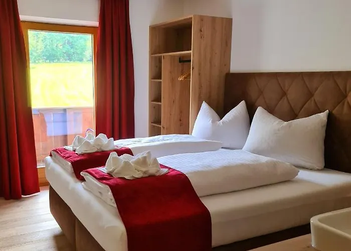 Alpenhof*** מלון 3*