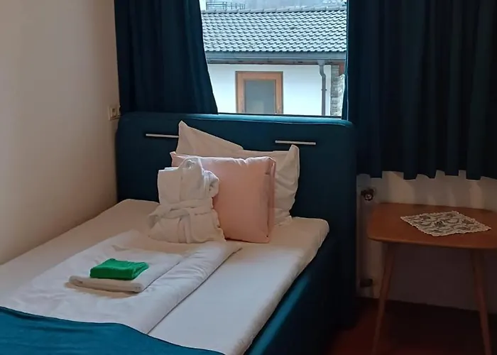 Alpenhof*** מלון קלטנבאך