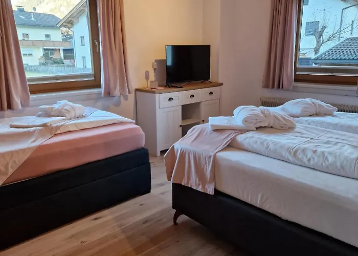 מלון Alpenhof*** 3*