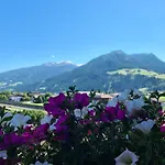 Alpenhof***