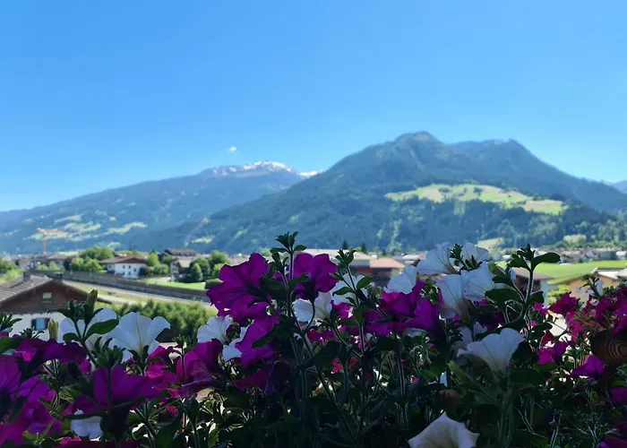 Alpenhof***