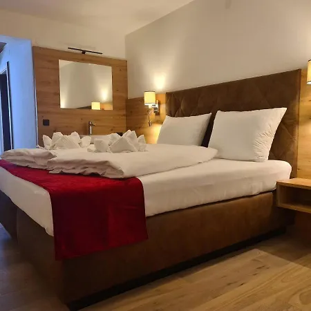 Hotel Alpenhof*** 3*